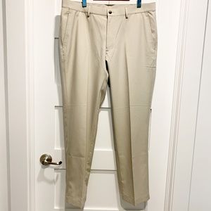 Haggar Men’s 36x30 Activewear Beige Pants Golf